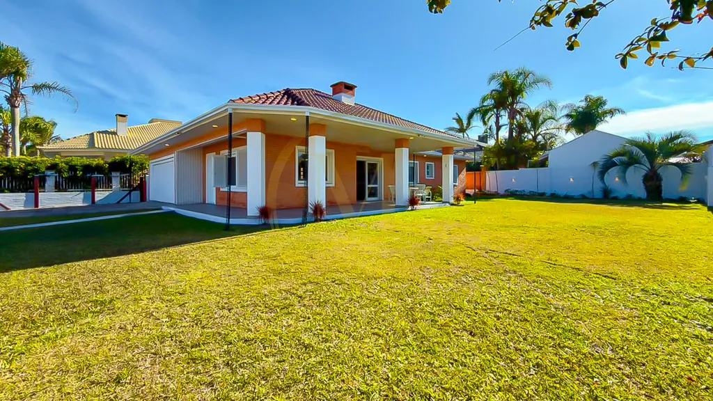 Casa à Venda em Xangri-Lá — foto 1