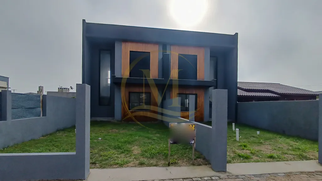 Casa à Venda em Xangri-Lá — foto 1