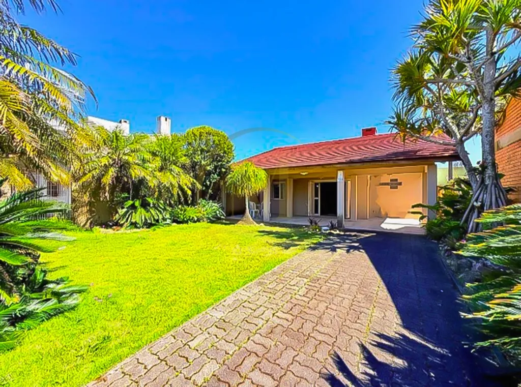 Casa à Venda em Xangri-Lá — foto 1