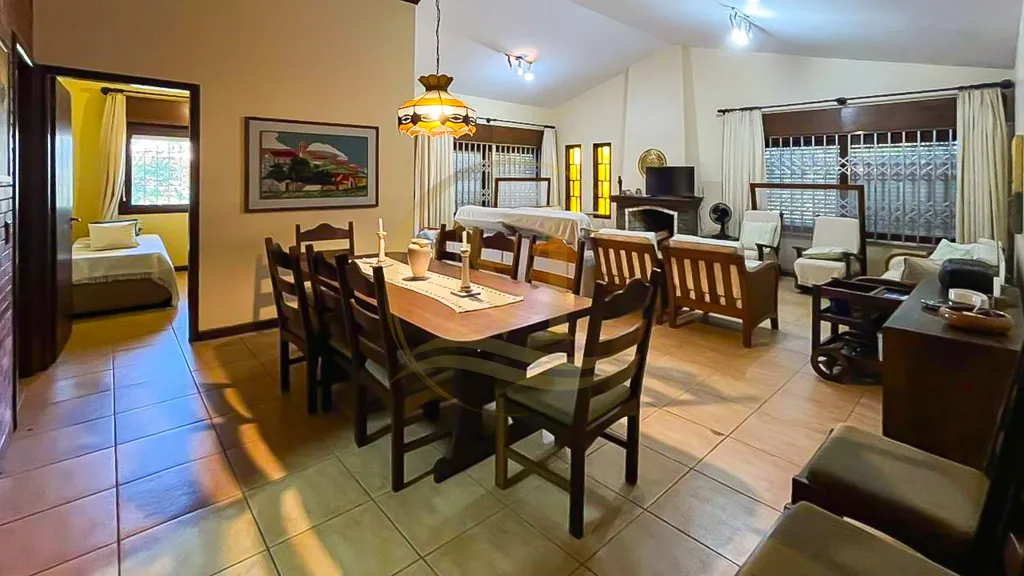 Casa à venda no Centro de Xangri-Lá — foto 1