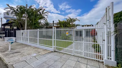 Casa semimobiliada com 3 dormitórios e amplo pátio no Centro de Xangri-Lá — foto 3