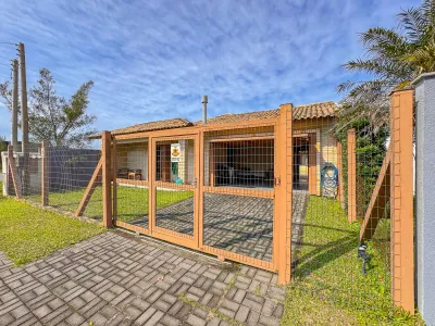Casa com 3 dormitórios e piscina a poucas quadras do mar em Noiva do Mar — foto 5