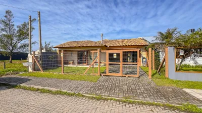 Casa com 3 dormitórios e piscina a poucas quadras do mar em Noiva do Mar — foto 2