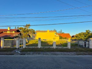 Terreno em Atlântida