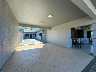 Mansão mobiliada com 5 suítes, piscina e quadra de futsal em Atlântida — foto 3