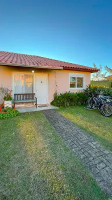 Casa em Condomínio em Noiva do Mar