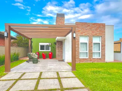 Casa à venda com 3 Dormitórios em Xangri-lá — foto 3