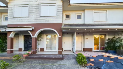 Casa em Condomínio em Marina
