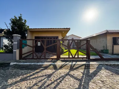 Casa de esquina com piscina a 5 quadras do mar em Rainha do Mar — foto 5