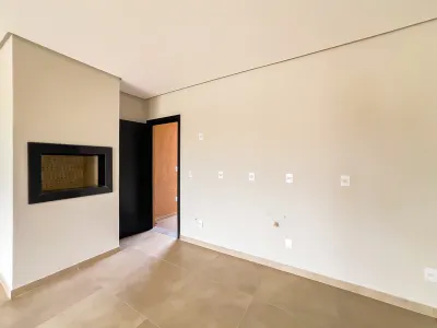 Casa com 2 dormitórios, amplo pátio e churrasqueira na Marina — foto 5