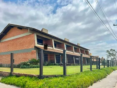 Sobrado geminado com 2 dormitórios à beira-mar em Xangri-Lá — foto 2
