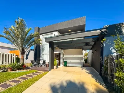 Casa em Condomínio em Noiva do Mar
