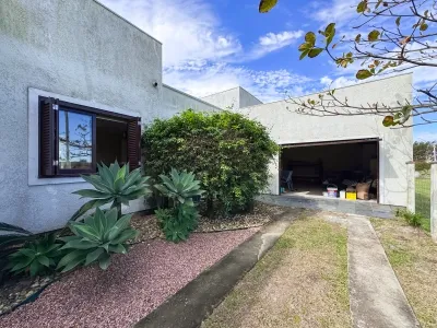 Casa com piscina e 1 suíte em ótima localização em Xangri-Lá — foto 4