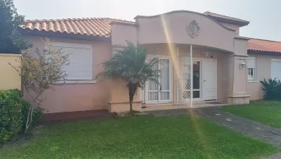 Casa em Condomínio em Noiva do Mar