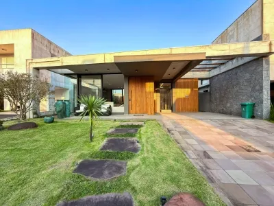 Casa em Condomínio em Santa Luzia