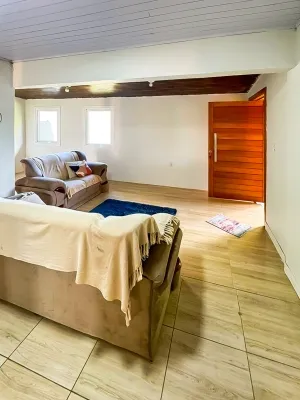 Casa com 4 Dormitórios no Bairro Centro de Xangri-lá — foto 2
