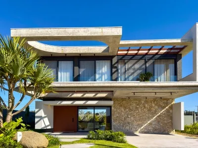 Casa em Condomínio em Atlântida