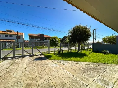 Casa com 3 dormitórios e amplo terreno no Bairro Centro em Xangri-Lá — foto 4