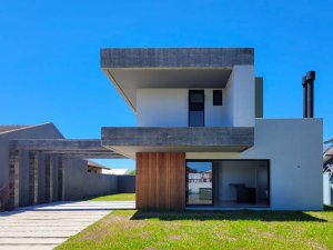 Casa em Atlântida
