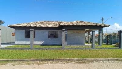Casa à 1 Quadra do Mar com 3 Dormitórios em Xangri-Lá — foto 5