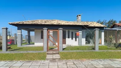Casa à 1 Quadra do Mar com 3 Dormitórios em Xangri-Lá — foto 2
