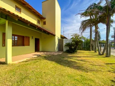 Casa com Piscina a Uma Quadra do Mar em Atlântida - Xangri-lá — foto 4