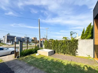 Casa com 2 dormitórios, suíte e hidro no pátio em Noiva do Mar — foto 5