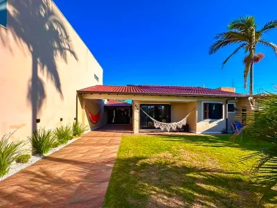 Casa com 3 dormitórios e amplo espaço gourmet em Rainha do Mar — foto 4