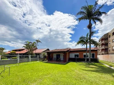 Casa mobiliada com piscina em Atlântida, Xangri-Lá — foto 2