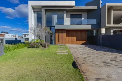 Casa em Condomínio em Centro