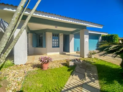 Casa mobiliada no Centro de Xangri-Lá | 3 dormitórios, churrasqueira e 2 vagas — foto 4