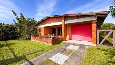 Casa em Atlântida,  Xangri-lá - Com 6 dormitórios, 2 suítes, e Piscina — foto 5