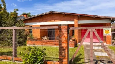 Casa em Atlântida,  Xangri-lá - Com 6 dormitórios, 2 suítes, e Piscina — foto 4