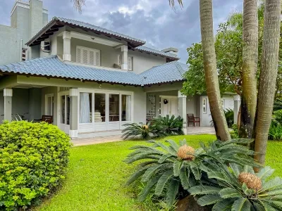 Casa em Condomínio em Atlântida