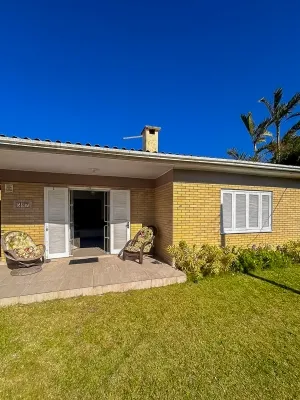 Casa com 2 terrenos | 3 dormitórios, piscina e 720 m² de área total — foto 2