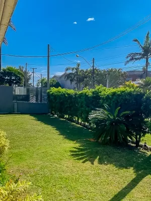 Casa com 2 terrenos | 3 dormitórios, piscina e 720 m² de área total — foto 4