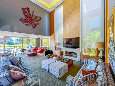 Casa Beira Lago à venda com 5 Suítes e Piscina Aquecida no Condomínio Villaggio - Xangri-lá — foto 3