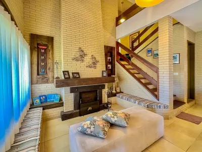 Sobrado com 4 Dormitórios, Espaço Gourmet e Piscina à venda no Bairro Centro de Xangri-lá — foto 3