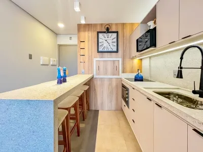 Apartamento à Venda com 2 Dormitórios, Mobiliado e Decorado no Livin em Atlântida - Xangri-lá — foto 3