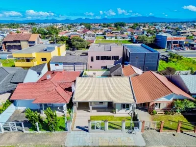 Casa à Venda com 3 Dormitórios e Piscina em Noiva do Mar, Xangri-lá — foto 3