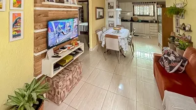 Casa com Anexo no Centro de Xangri-Lá | 3 dormitórios (1 suíte + anexo), churrasqueira e amplo pátio — foto 2