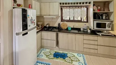 Casa com Anexo no Centro de Xangri-Lá | 3 dormitórios (1 suíte + anexo), churrasqueira e amplo pátio — foto 5